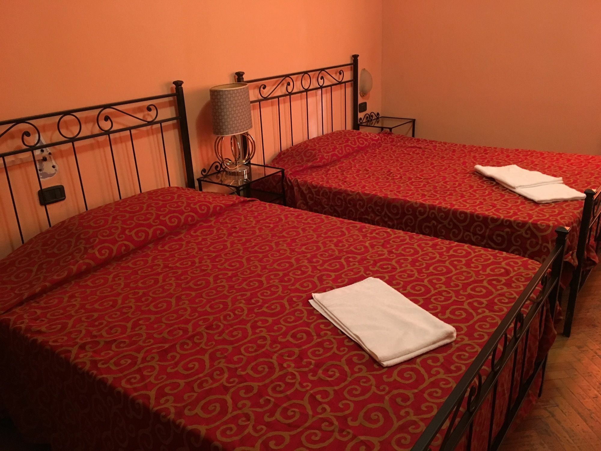 Soperga Guesthouse Милан Экстерьер фото